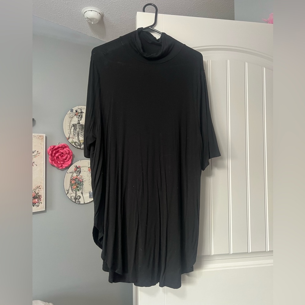 Torrid Short Sleeve Mock Neck Top 4